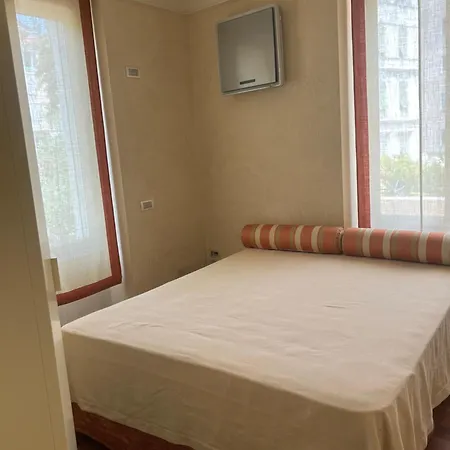아파트 Loft Nel Cuore Di 산레모